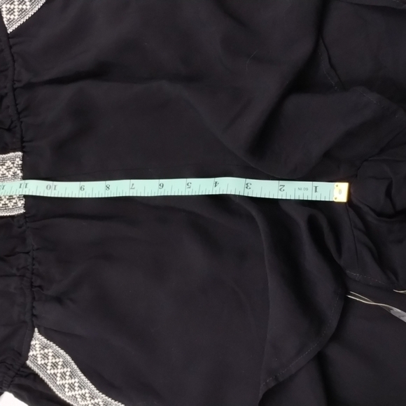 Bcx Black Halter Romper Embroidered Front & Pockets Size Large - Picture 9 of 9